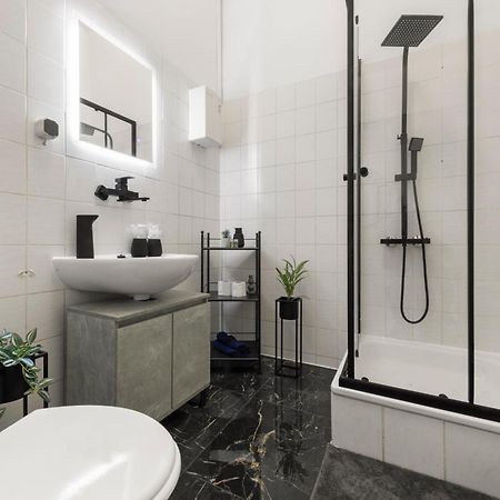 62Qm2, Massageseat, Billard-Table, King-Sized Bed Apartment เบอร์ลิน ภายนอก รูปภาพ