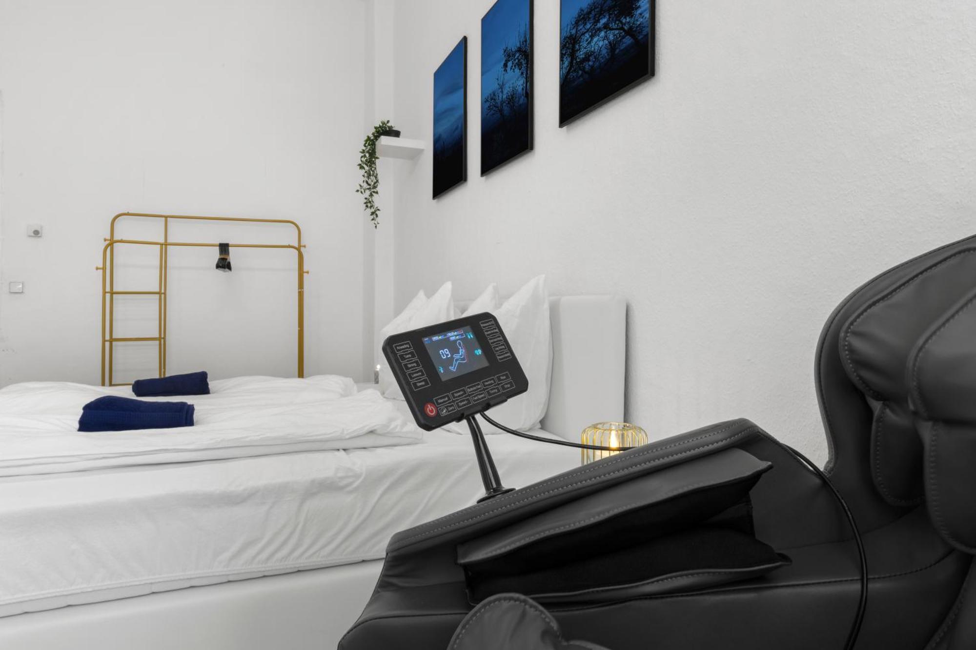 62Qm2, Massageseat, Billard-Table, King-Sized Bed Apartment เบอร์ลิน ภายนอก รูปภาพ